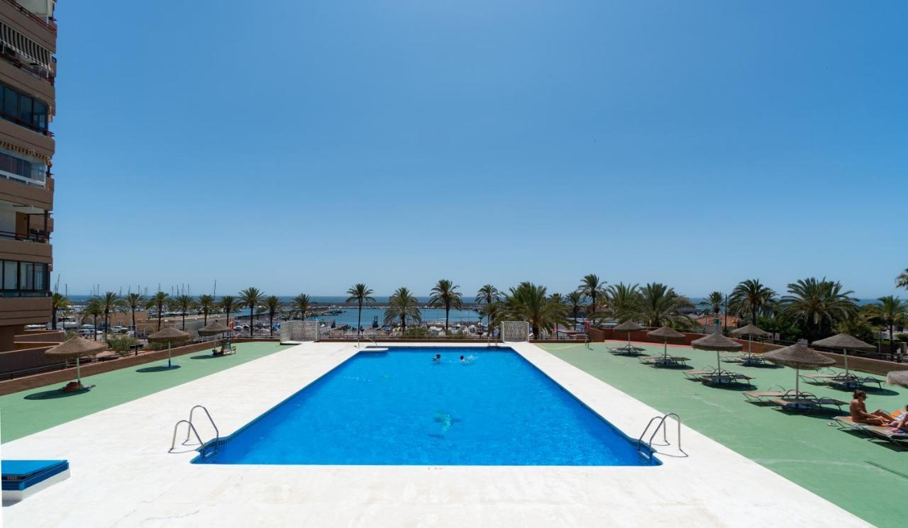 Sur Suites Palmeras 8 フエンヒロラ エクステリア 写真